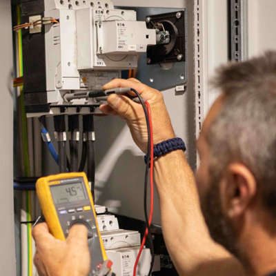 IMPIANTI ELETTRICI INDUSTRIALI, COMMERCIALI E CIVILI